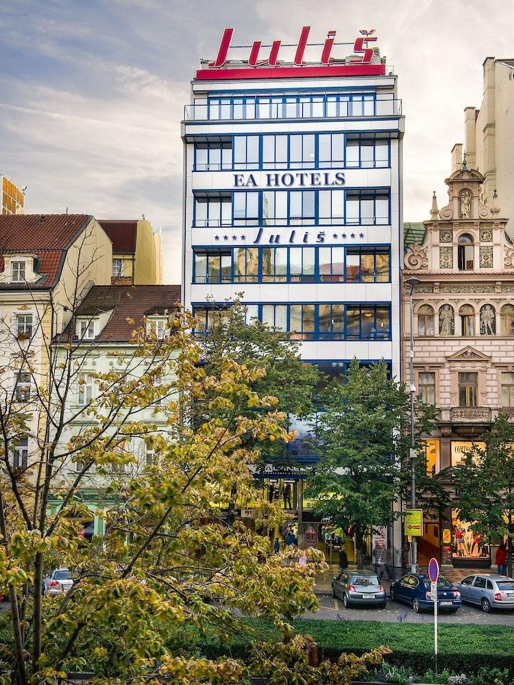 Ea Hotel Julis Praga Exterior foto