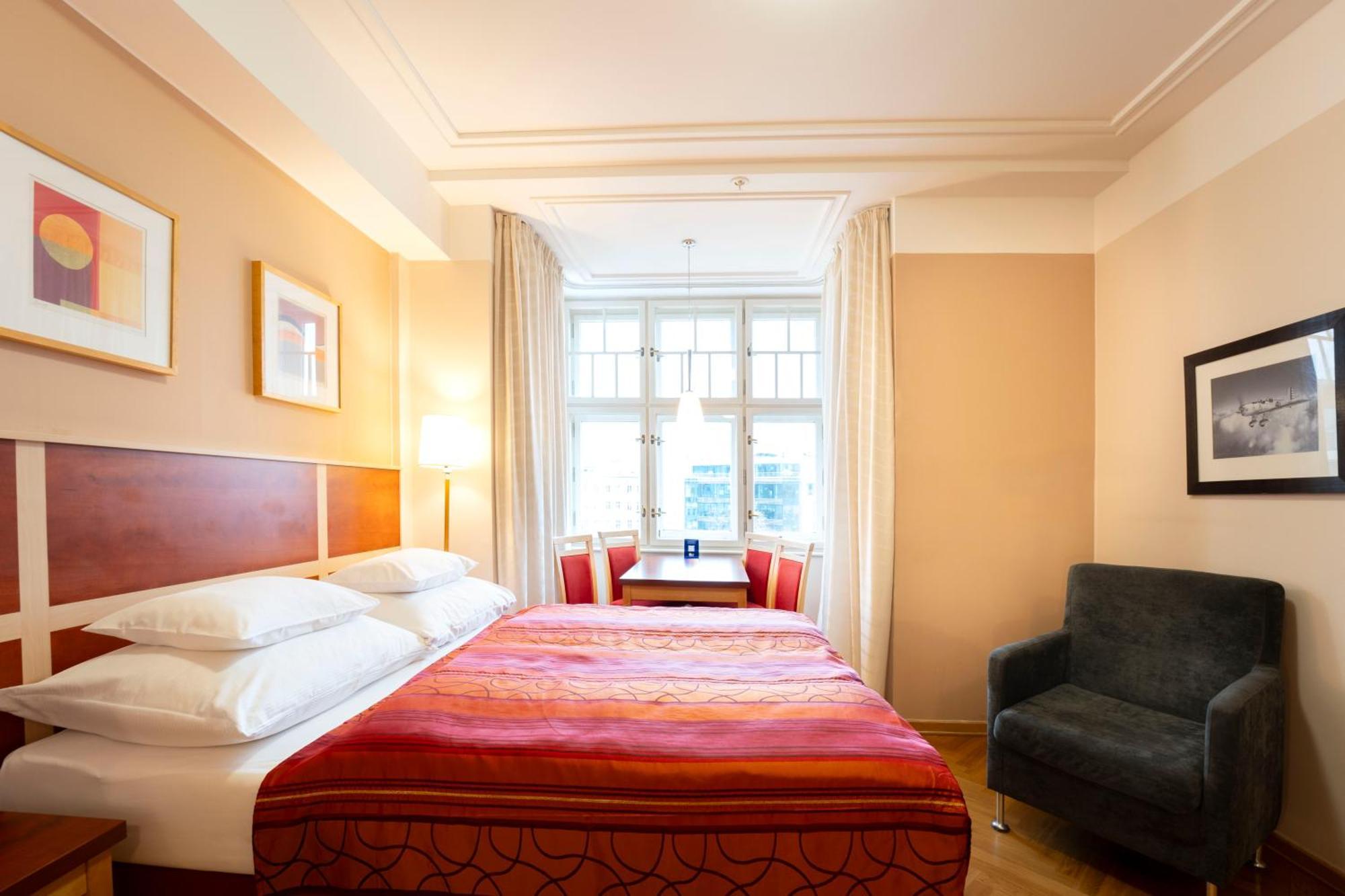 Ea Hotel Julis Praga Exterior foto